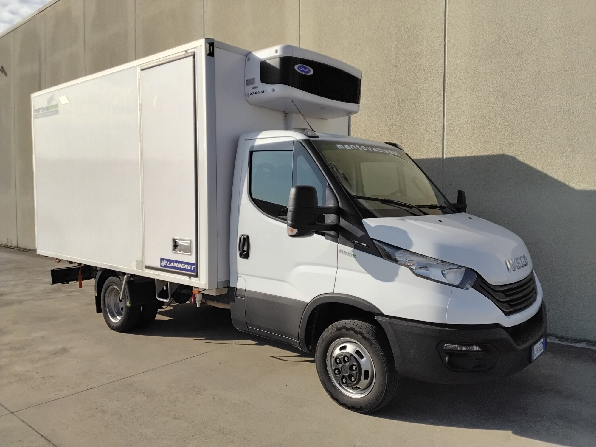 0056ad42 8c96 4cbf ae26 2720f1d09b47