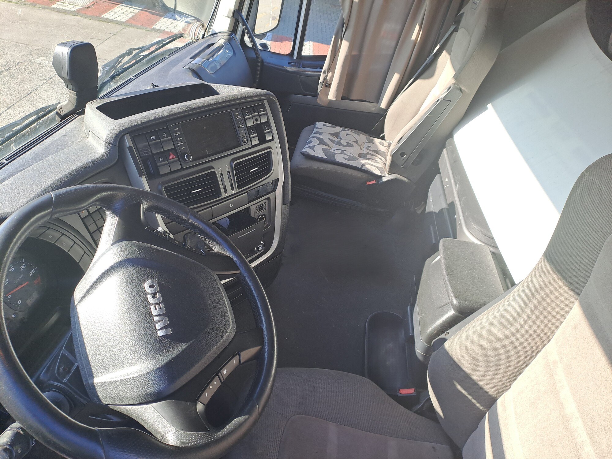 03538e65 c0b7 424d 97b4 92eec0933def