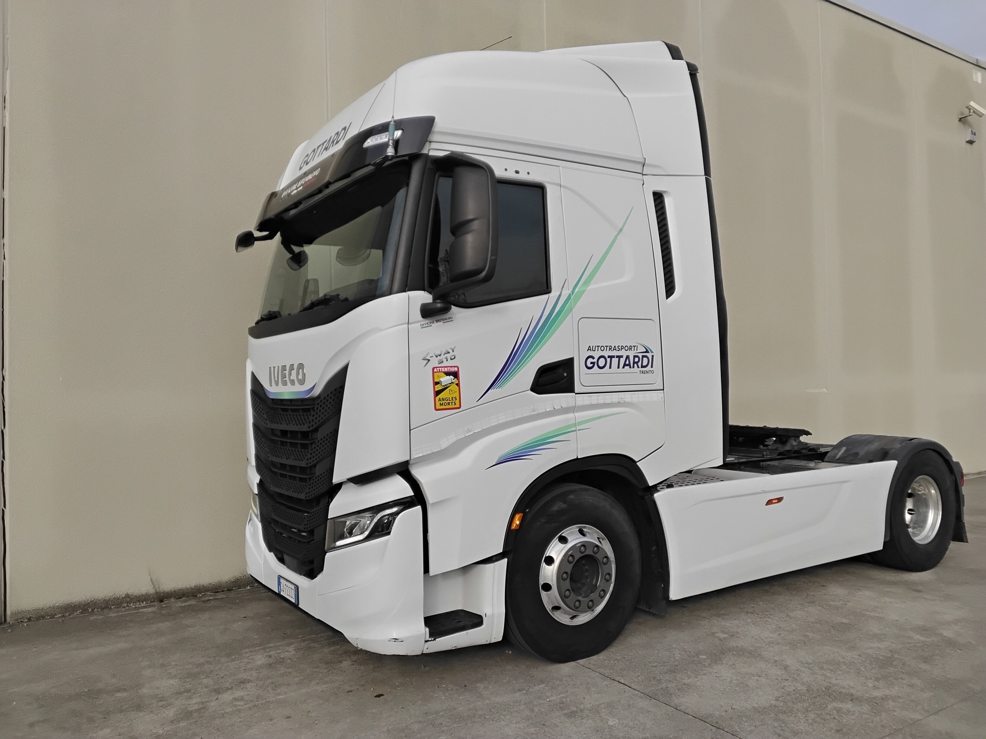 0e173718 a477 40af 8e92 ea35bfd898fe