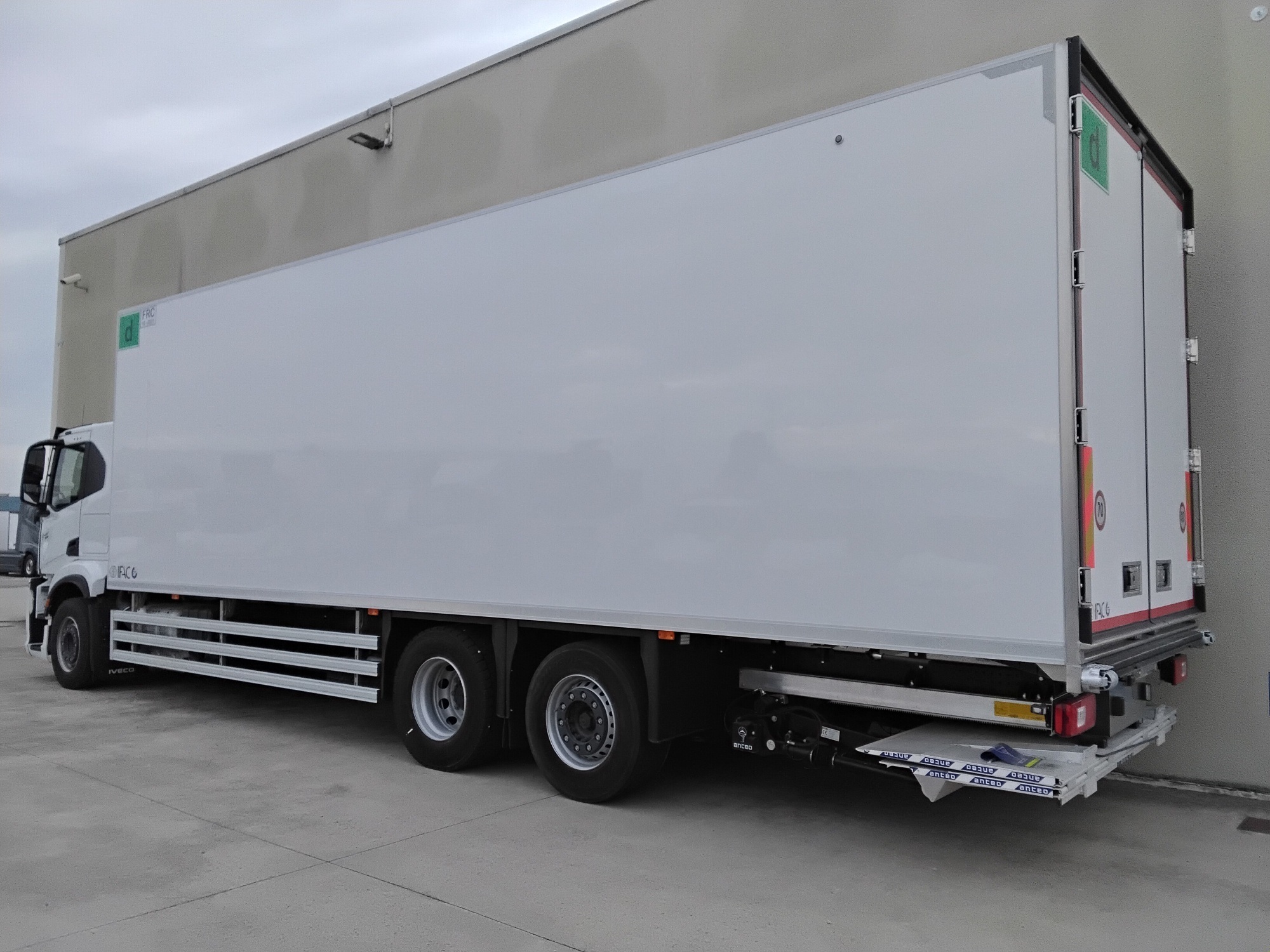 164ae3ea cb1b 47d8 b3b2 27c347e84f71