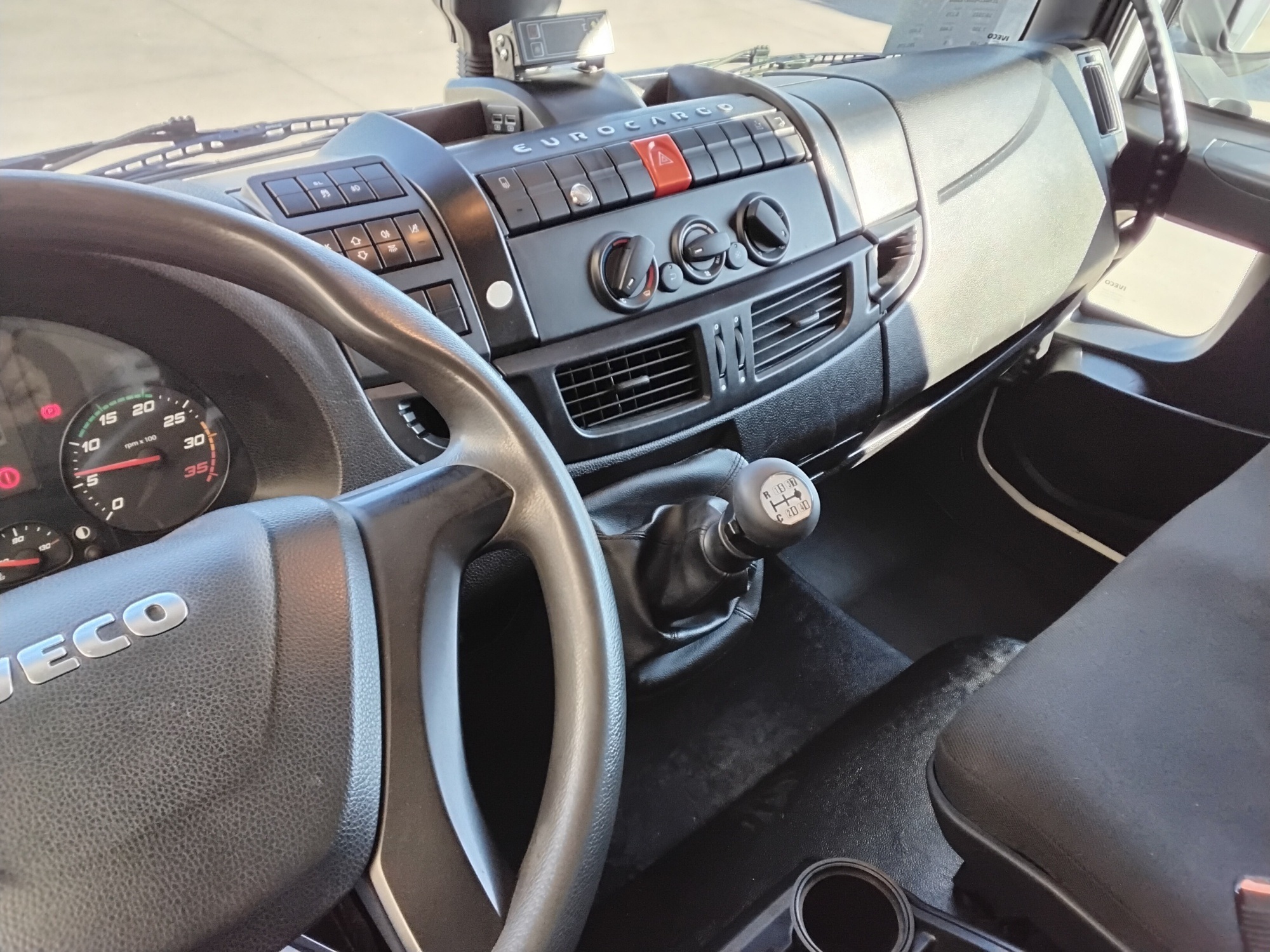 18e3b63a c40a 4fdf 8162 8ad814c71c3d