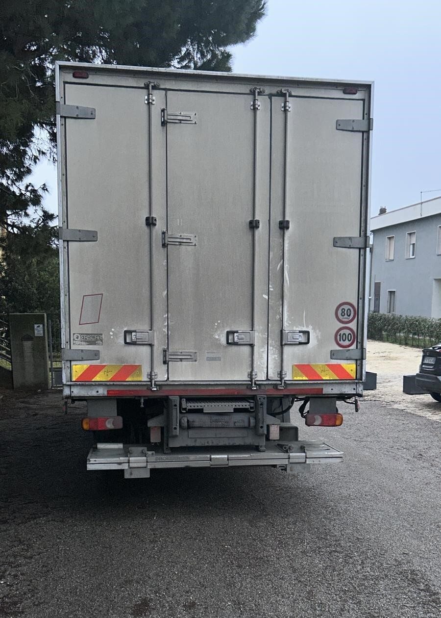 260d12e5 c5cf 4b7a a4af 853afada74ed