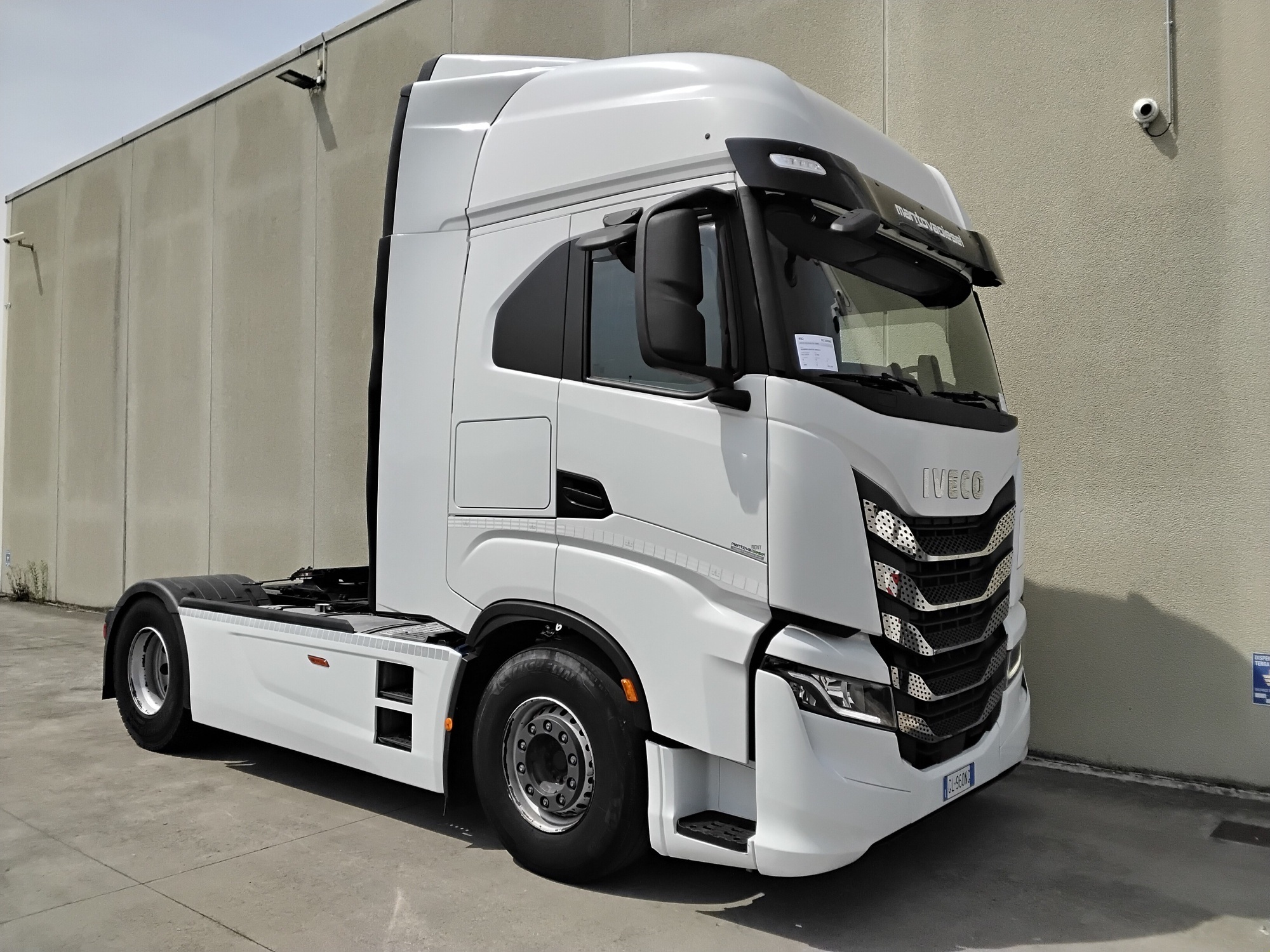 29717e24 a979 42b3 914d d3965c2a9e24