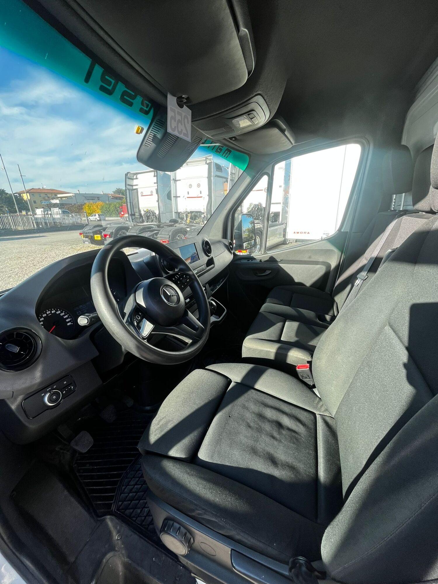 2a1a2b9f ccd7 48a2 9e5d fe41cb96c254