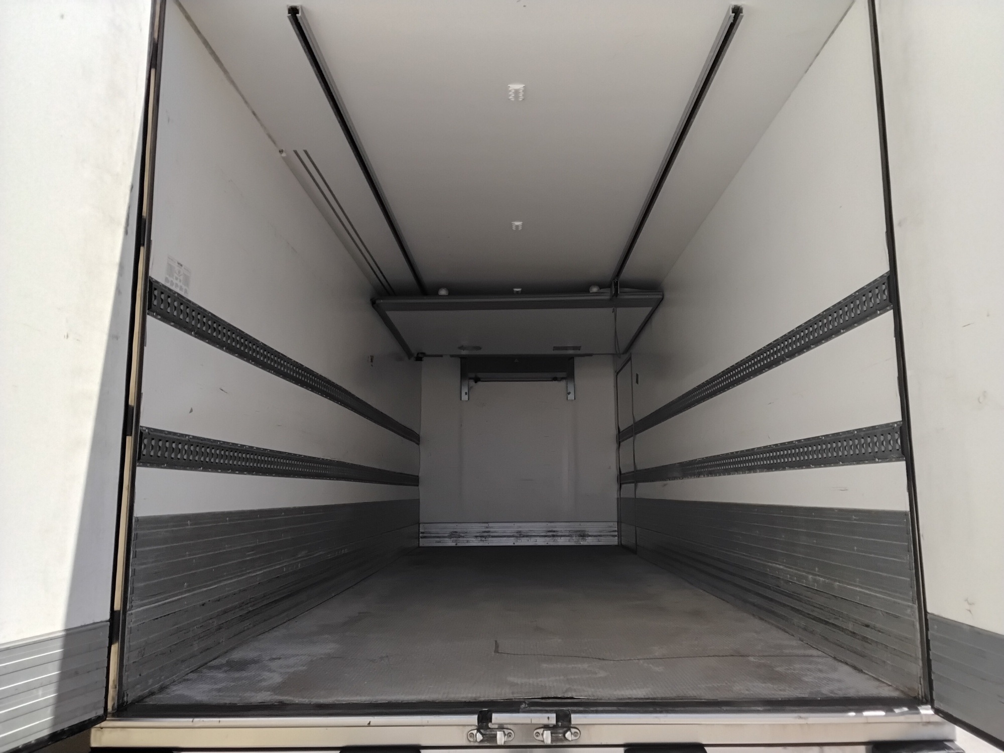 2e1c7135 d3ab 4dad 9313 38a81a8dc0fa