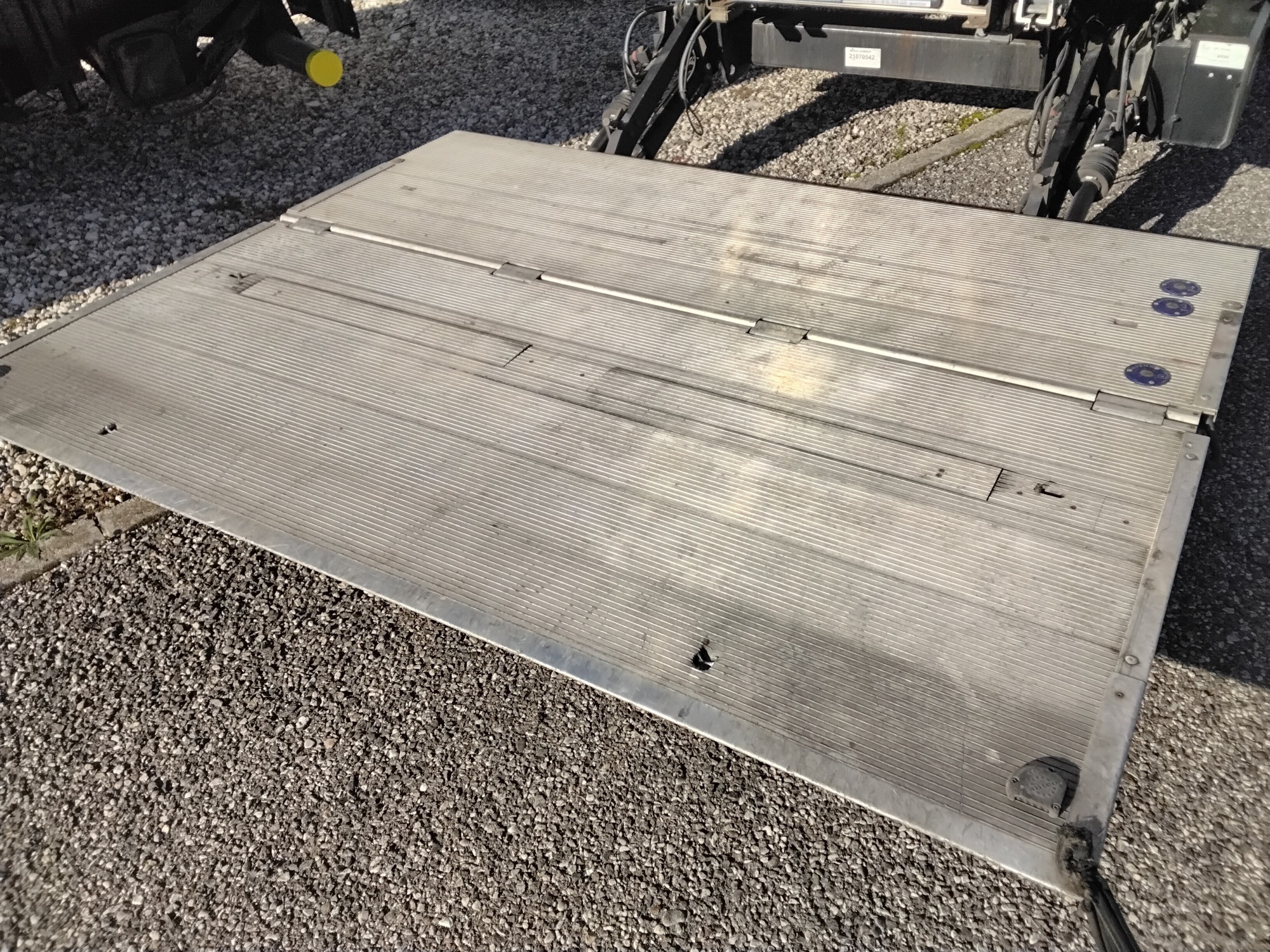 2fb60d81 9ab5 4772 91c3 cbfec0914e1c