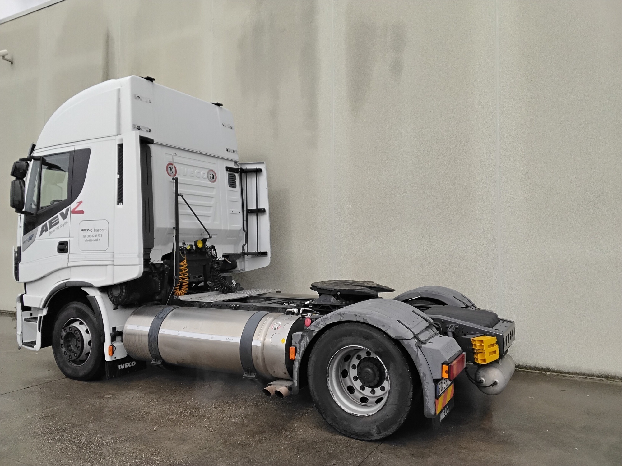 33143376 17f6 413c 9537 7b1442f1a80d