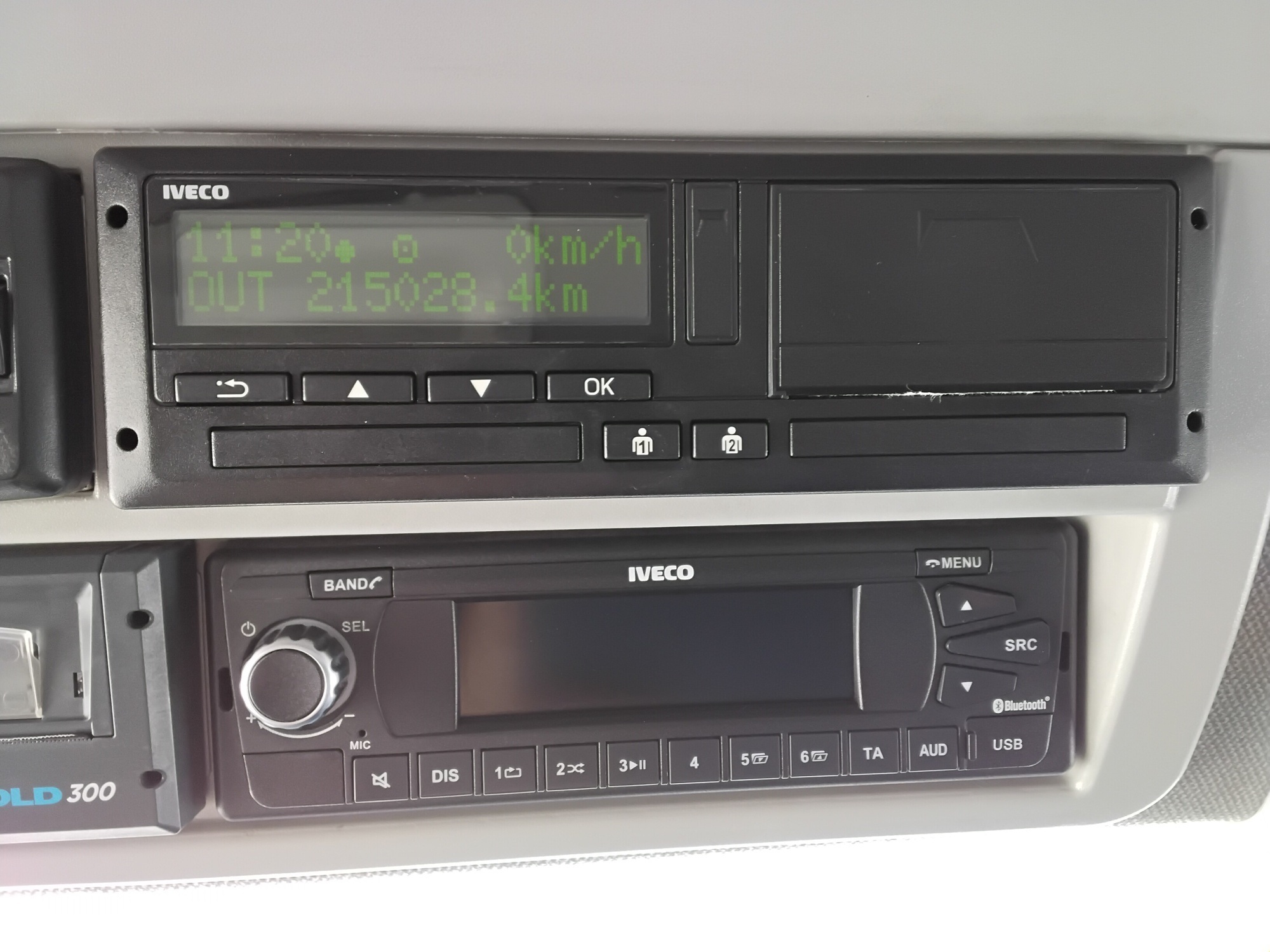 521d298a 34bb 4e43 9528 e326f6674a1d