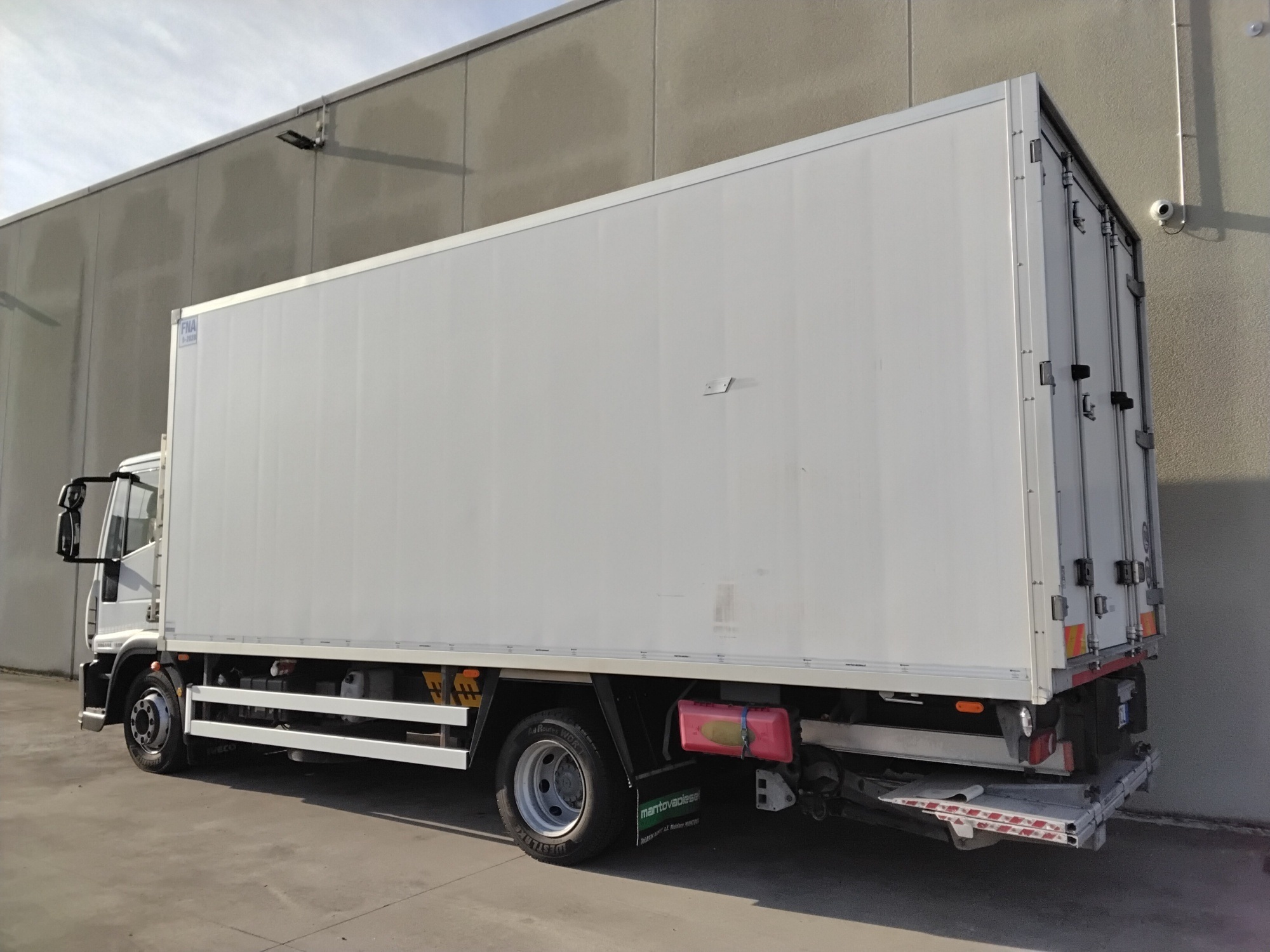 52f5e6ec 4aaa 4cd5 a395 a7d60ccca479