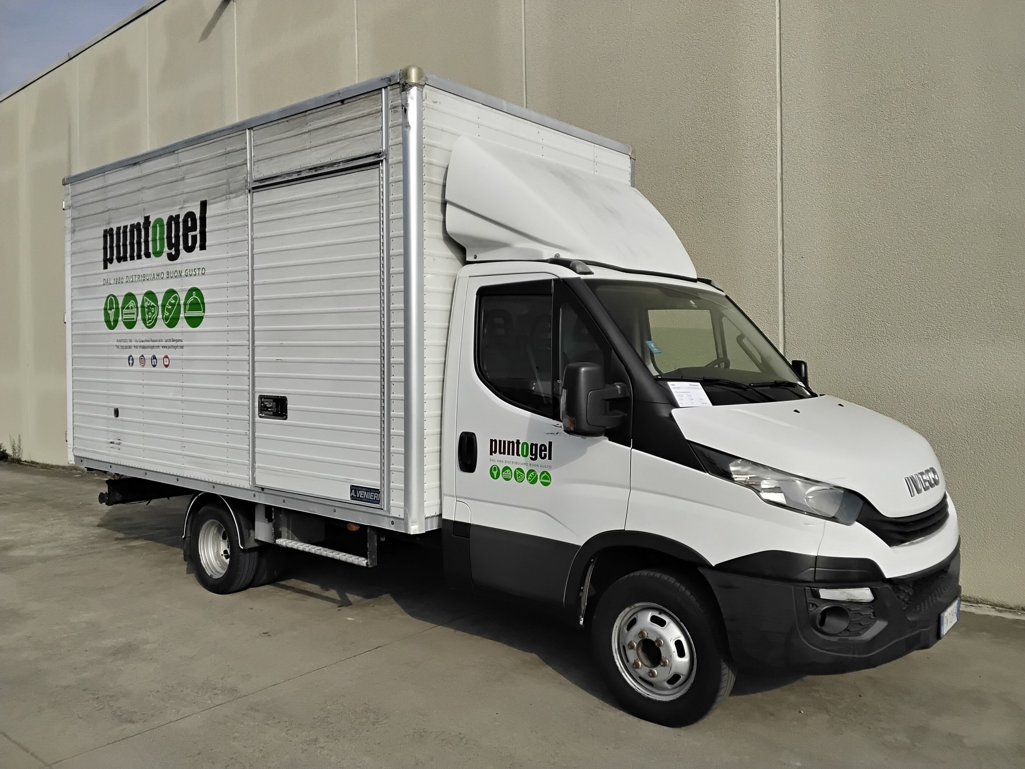 5333e3c9 1afc 4d53 adfc 09ef269a145b