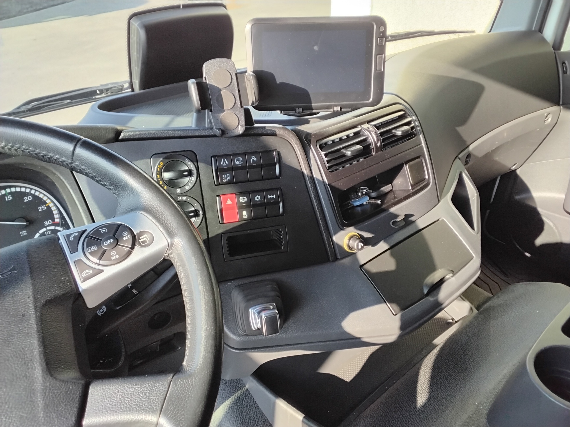 59d4e853 3ba2 4fc8 9440 7d3f63355e6a