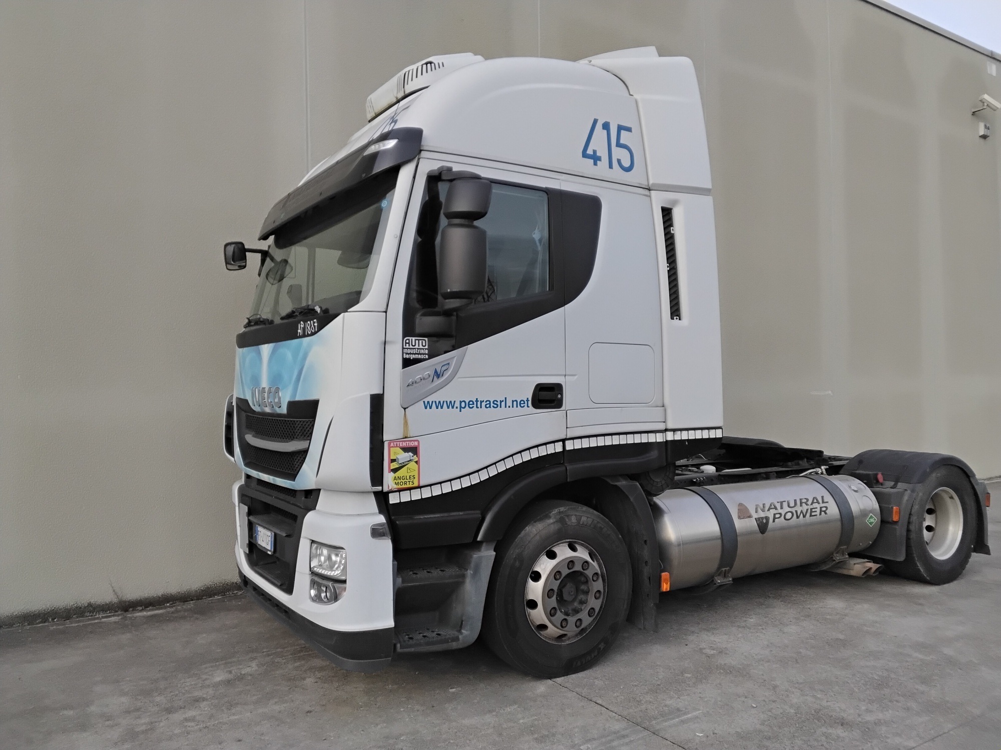 5d014684 9668 487b 8a5b 39c0c412ae00