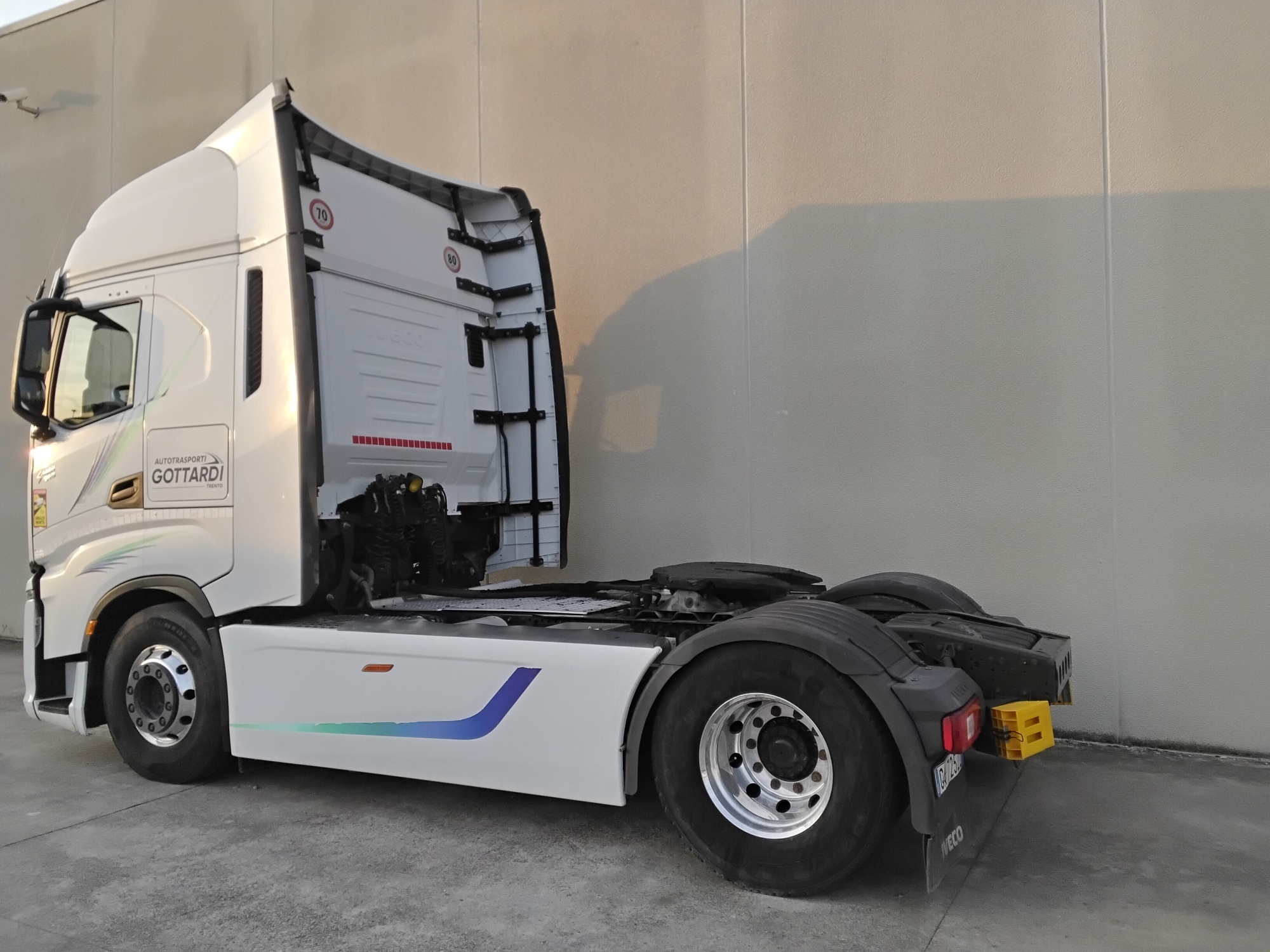 6475291a c318 4b21 a942 6d87f1f5138f