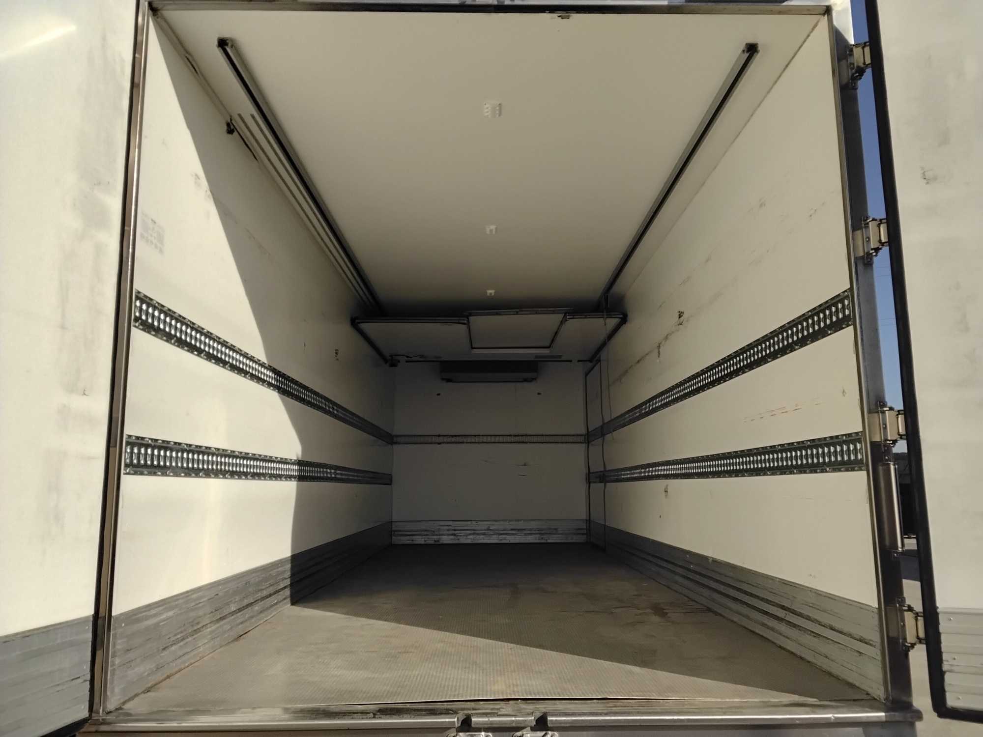 67f7f5bb 4a60 4087 86dd 944f7a520460