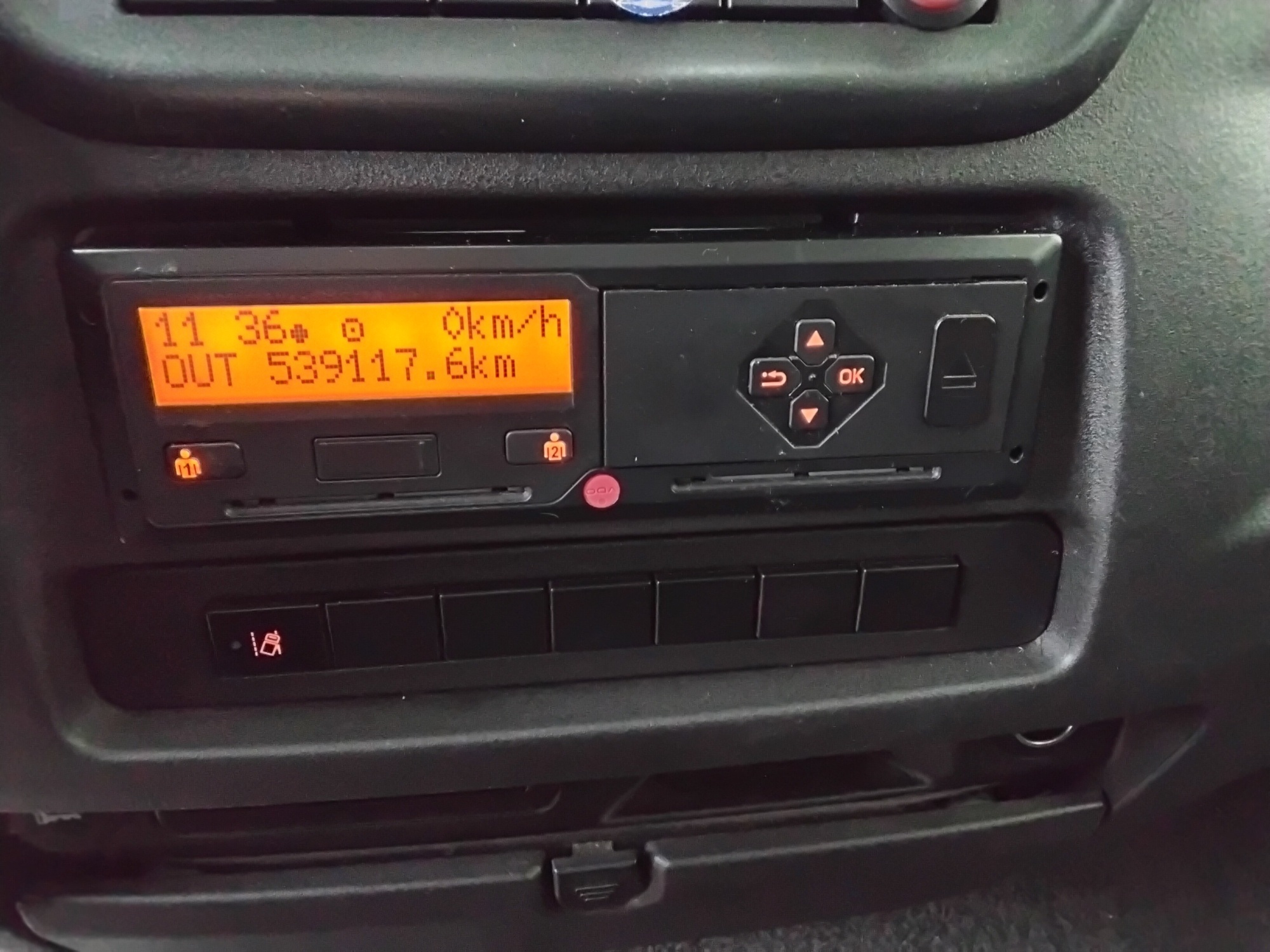 7258f3dd f90e 4c1d 8301 ee260b9e10f4