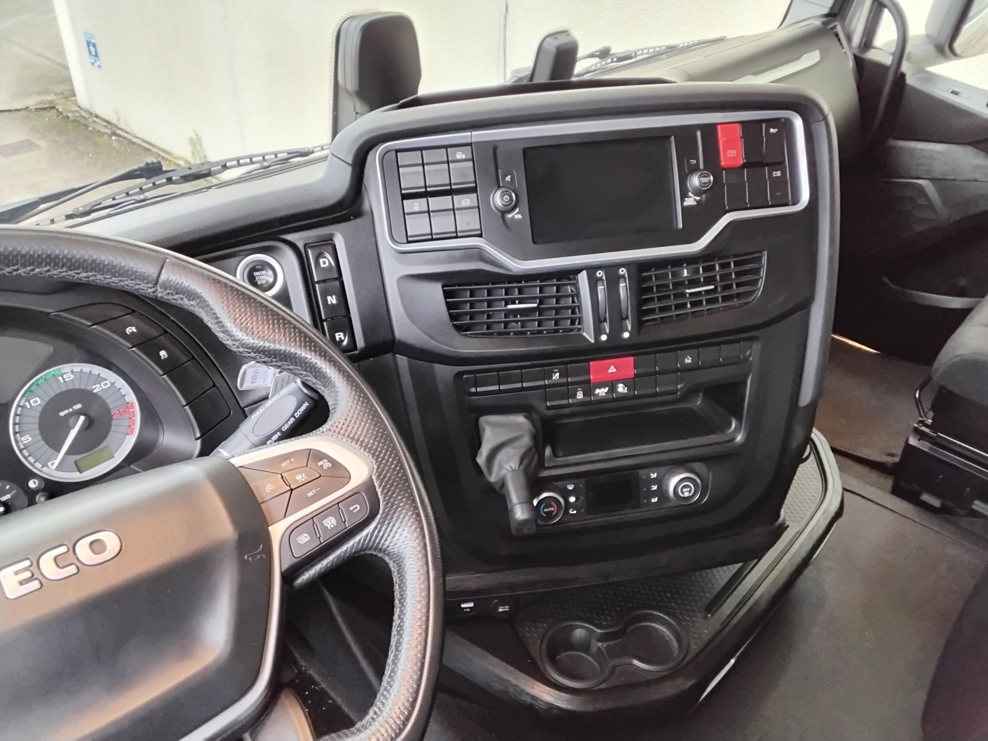 75c63cbd 7d72 45f0 84c2 9bb5cffac830