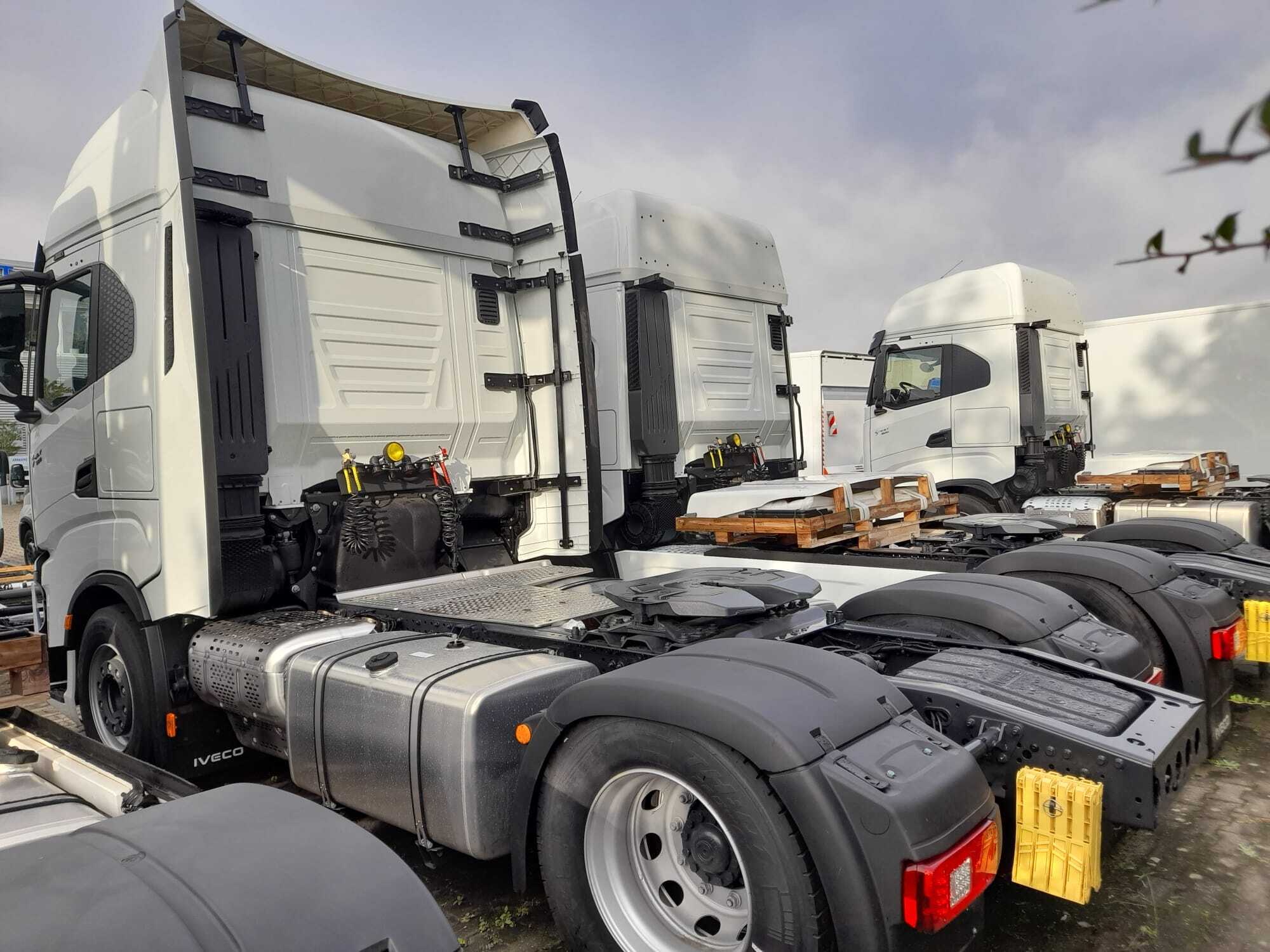 9041f09f 790a 499d a3c6 7fcf02bb308f