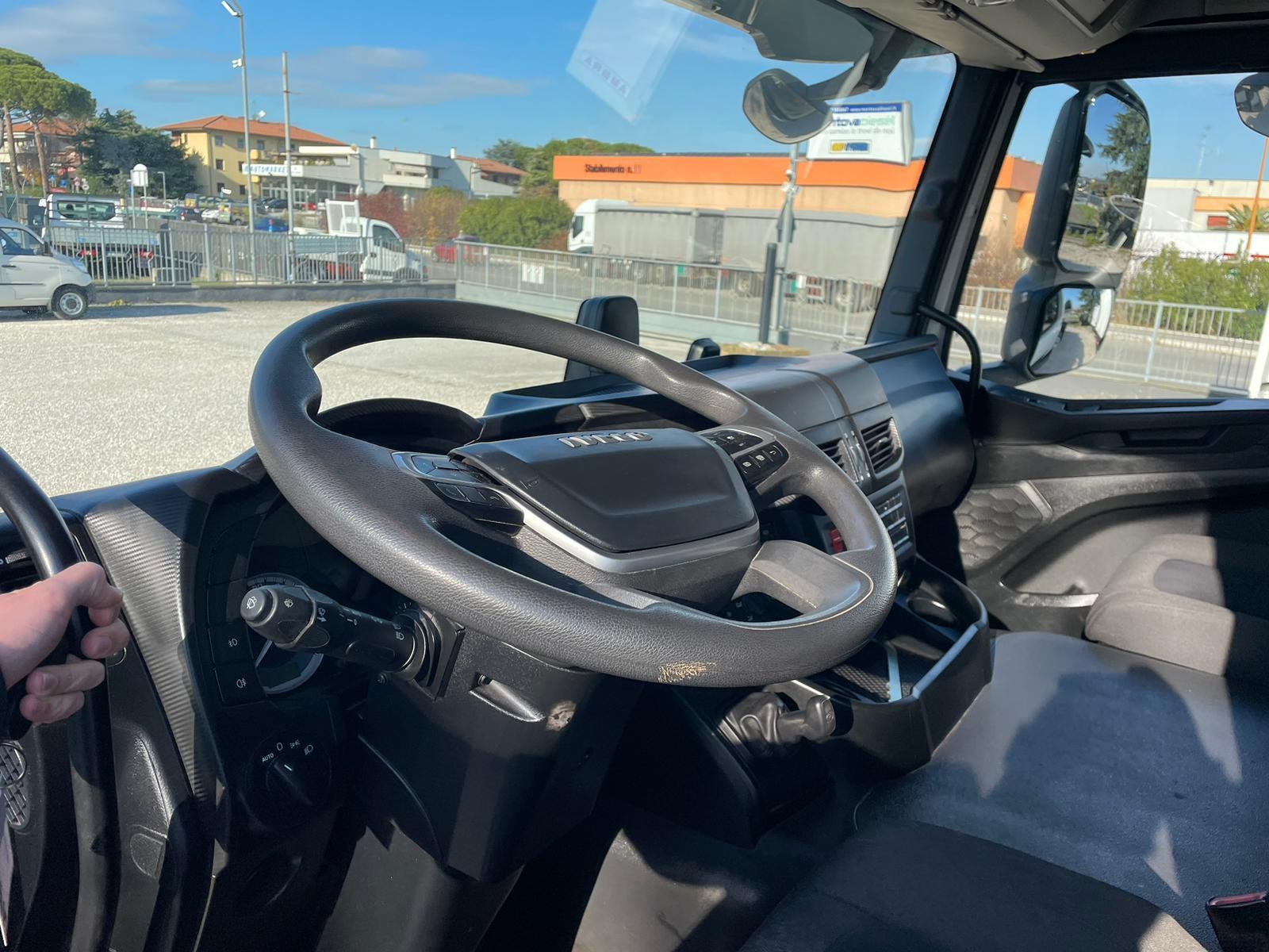 9d7a4ca1 d450 467d 9aac 59416d852800