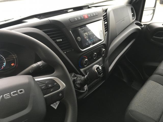 9e33fb2a ac90 409e 9e38 30daf4a3c54d