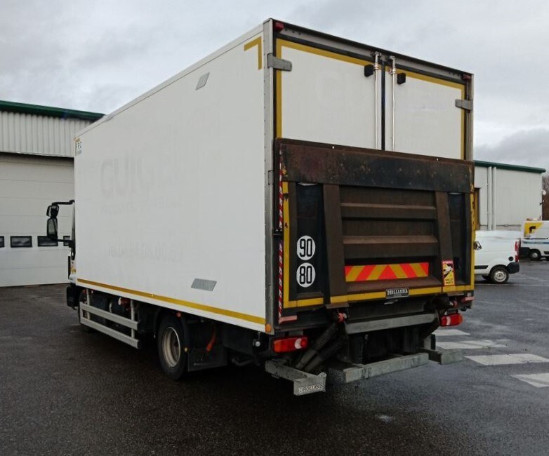 C4c3870c 8d9a 471d a75b 2eecfad4b44b