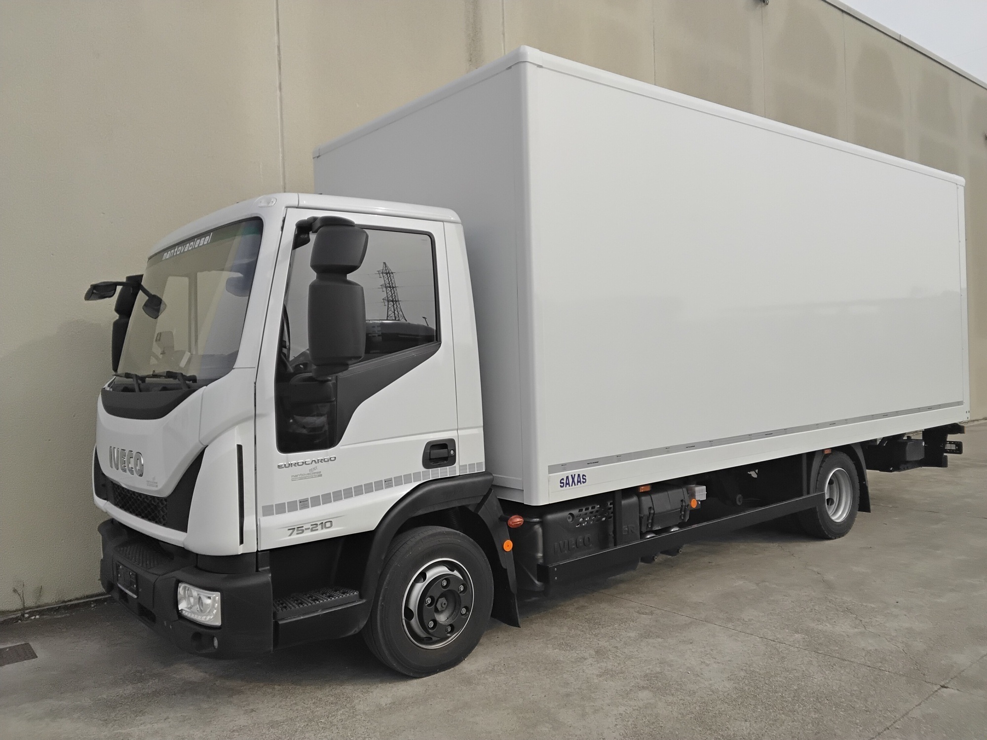 Ce005f54 7d45 4443 b109 d305cccbae67