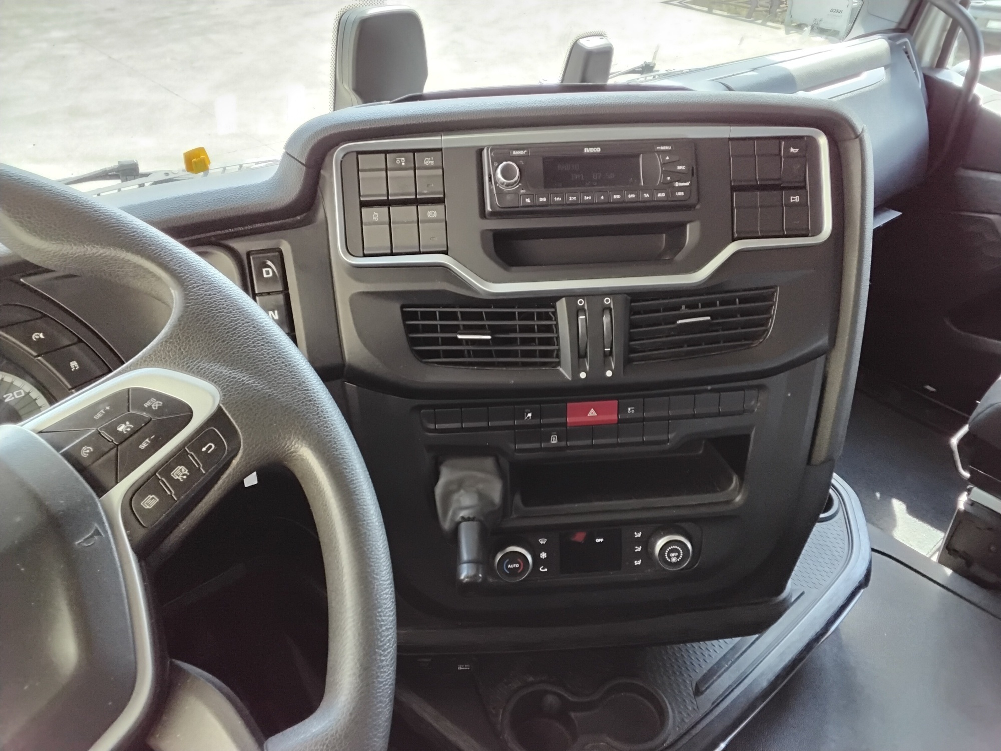 Ceadeb8b b03b 4faa 9f18 09b90a03a1a3