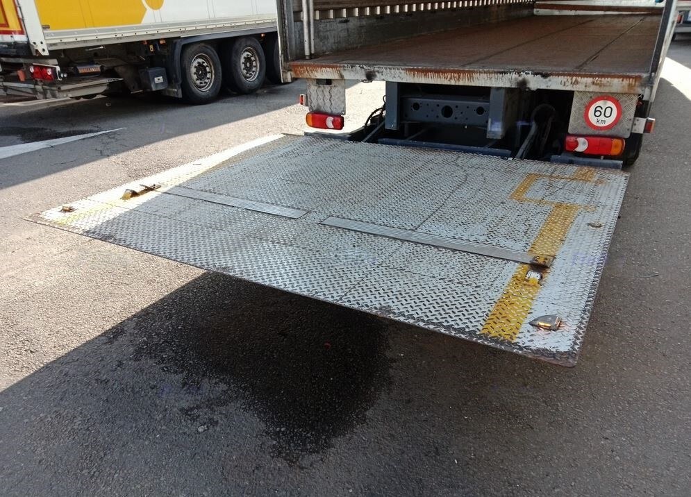 Ea4e4629 b001 4c3e 918a a93758fb1488