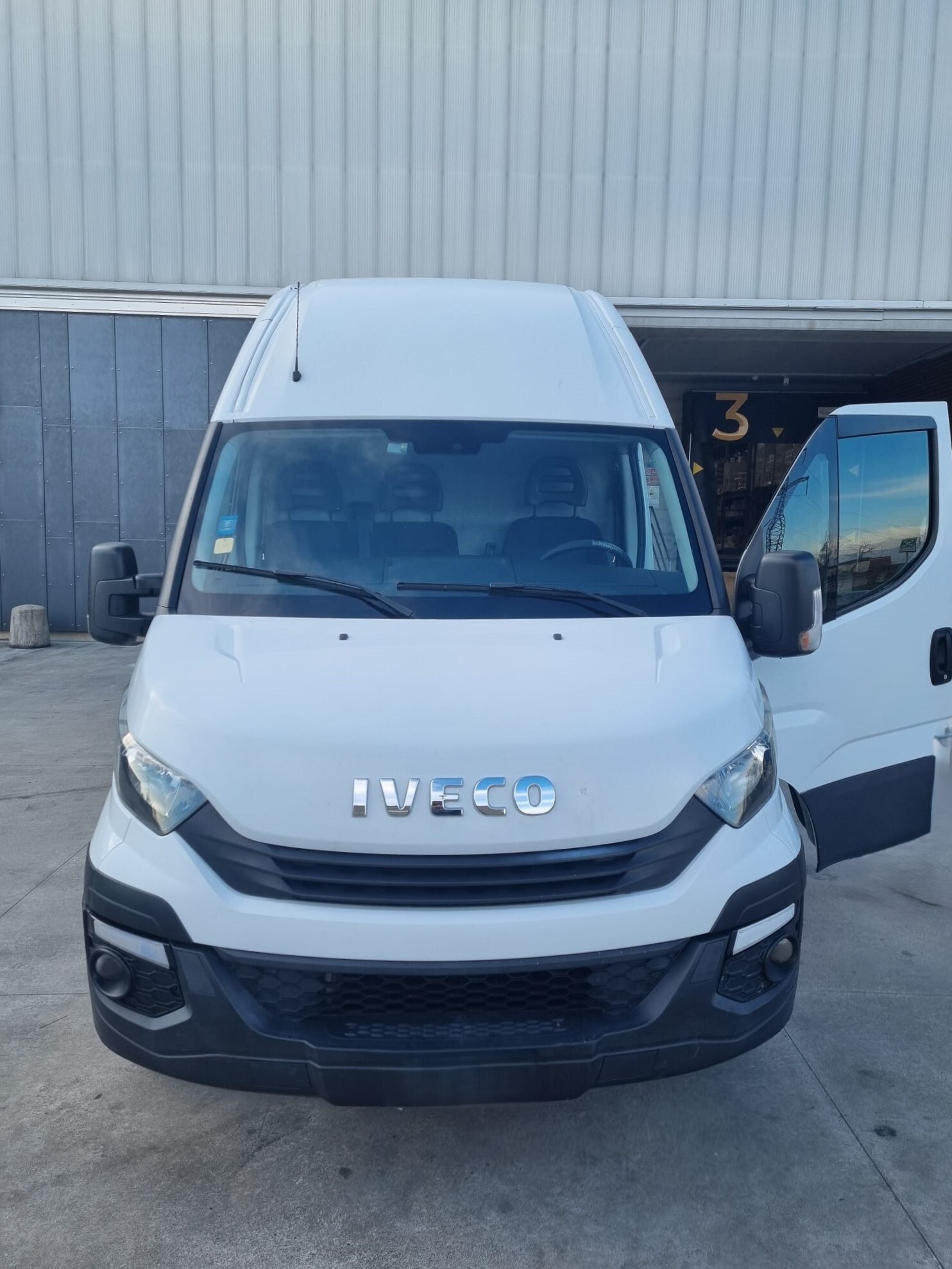 Ea7170a4 b172 4e83 903d 7332f7db7f65