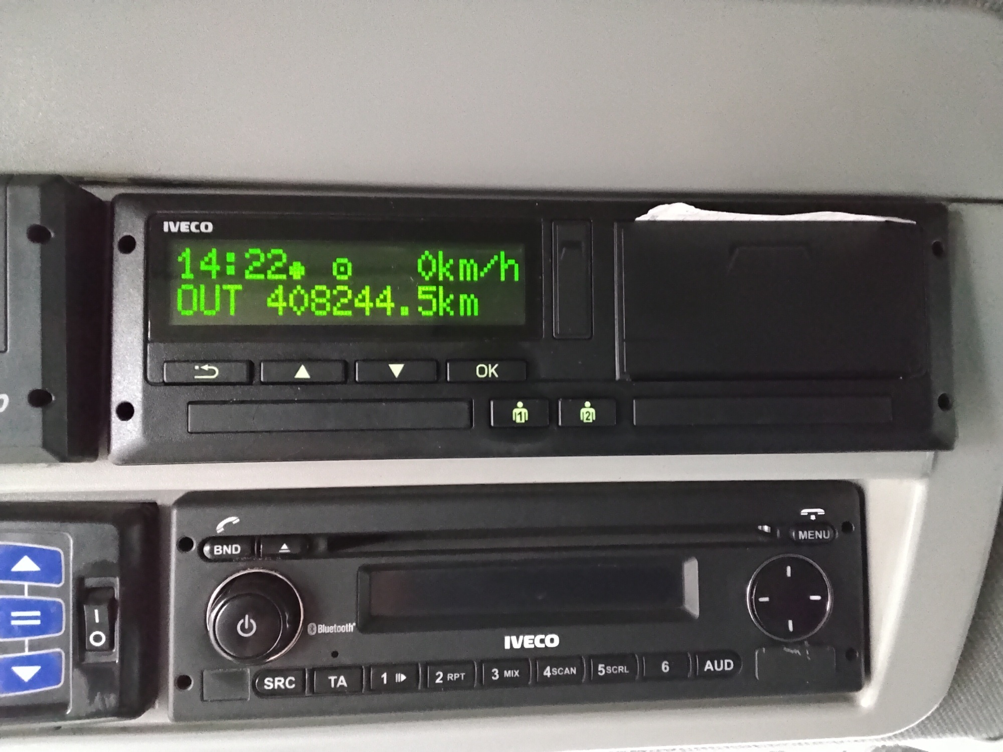 Ea820310 cdcd 46b5 bce2 d5c3e7481800