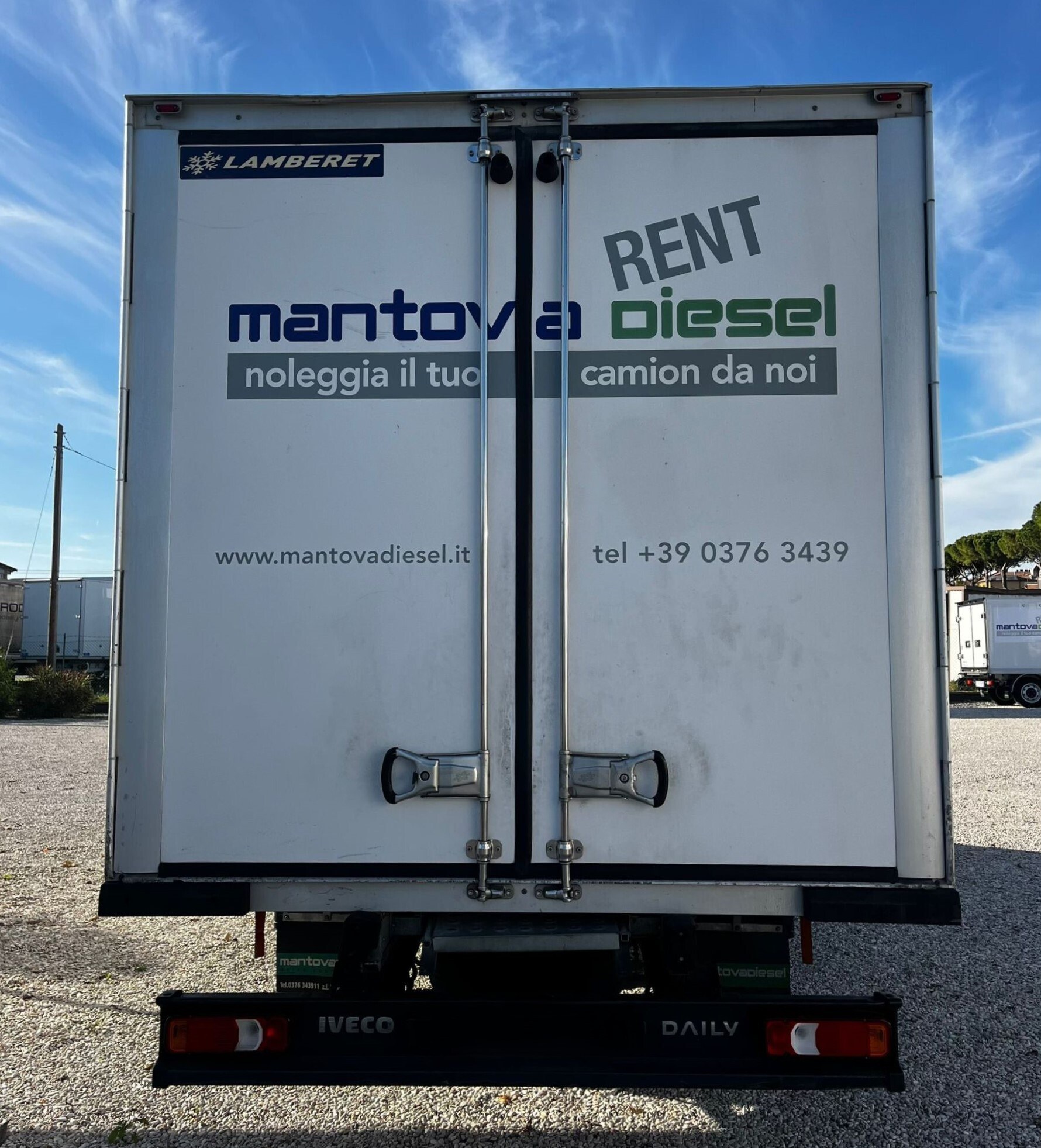 Eaee7b69 8993 4cf2 84de 5872ba1fafc3