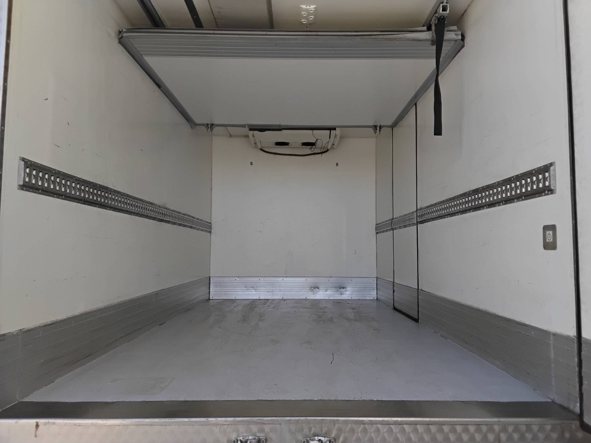 Edc9de6f 4508 4173 ba13 6c66c1d6ed68