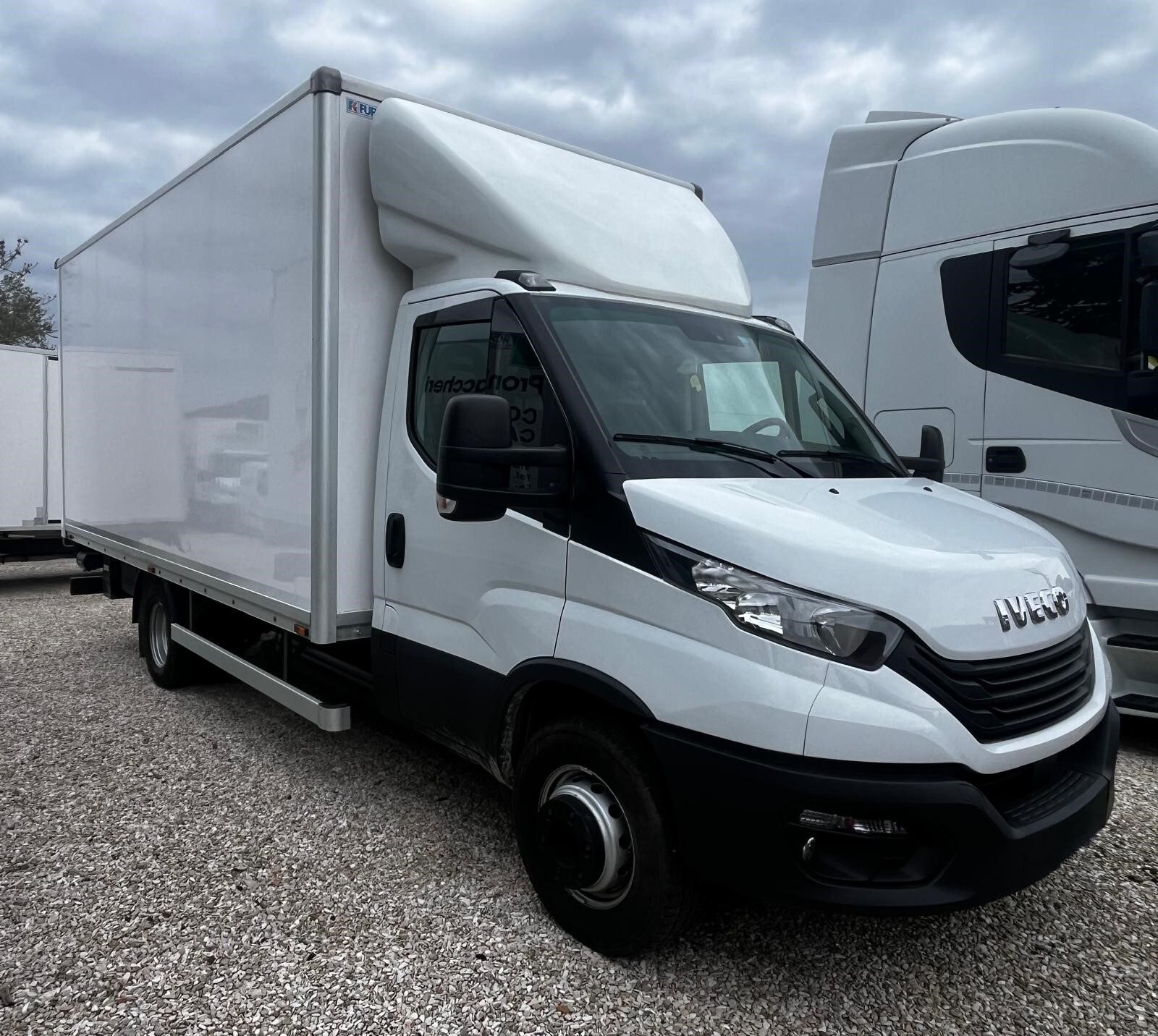 Edd5999d f4bc 4fb2 8e83 78797bdf7406