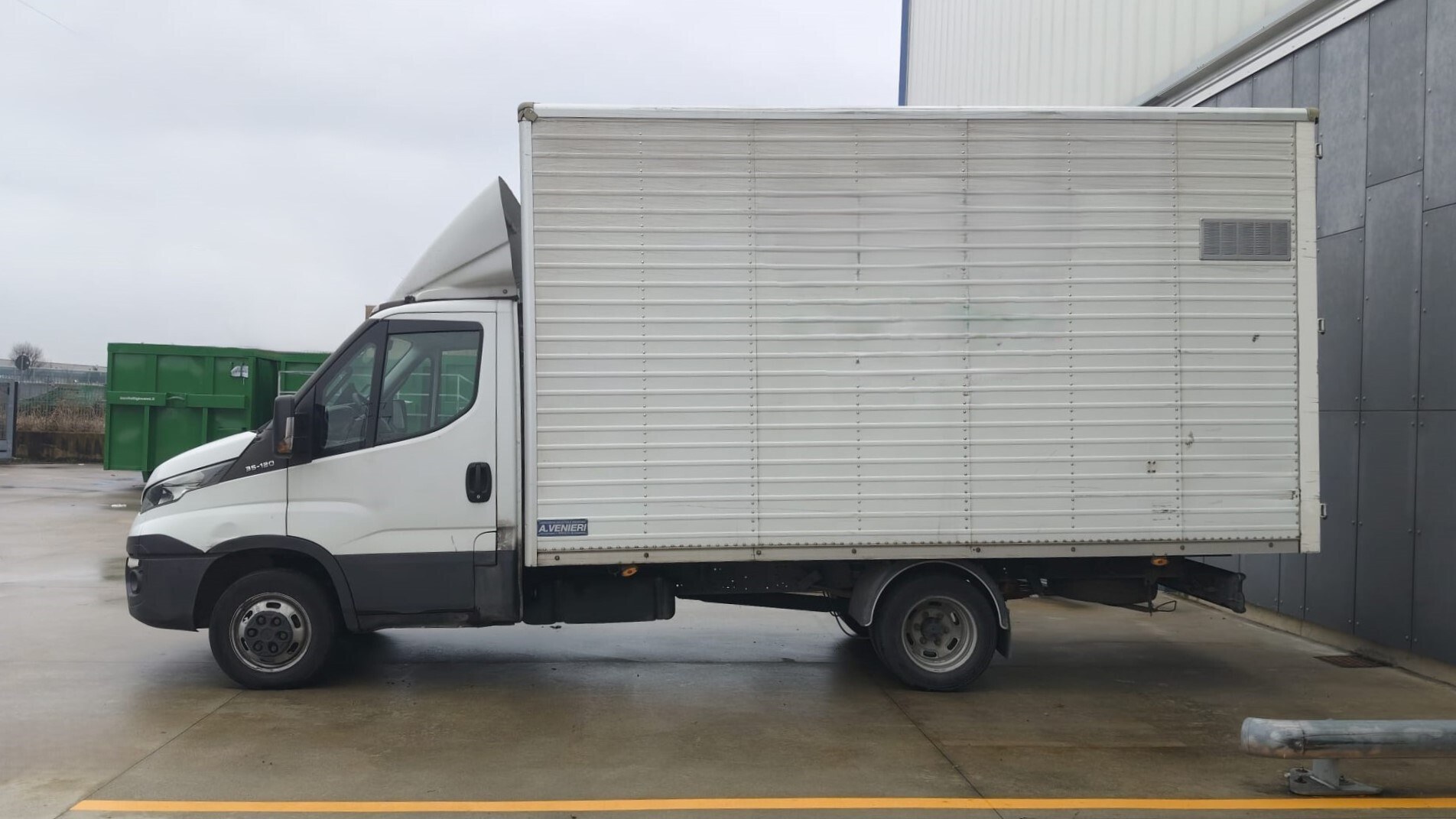 F3348419 3a9d 4c7e b45b 055986e373f9