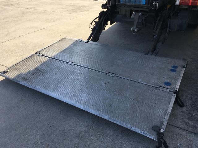 F8993e9b 164c 46c4 88fb 2badc9381e9e