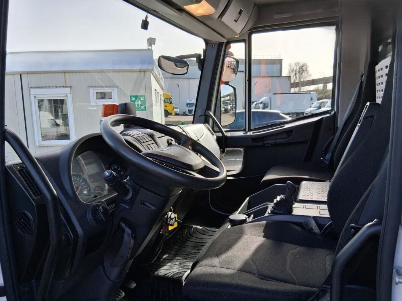 Ff5db201 8b93 4cef ba3b 04c207a56381