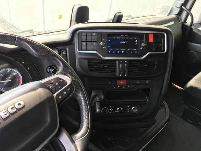 210082D.JPG